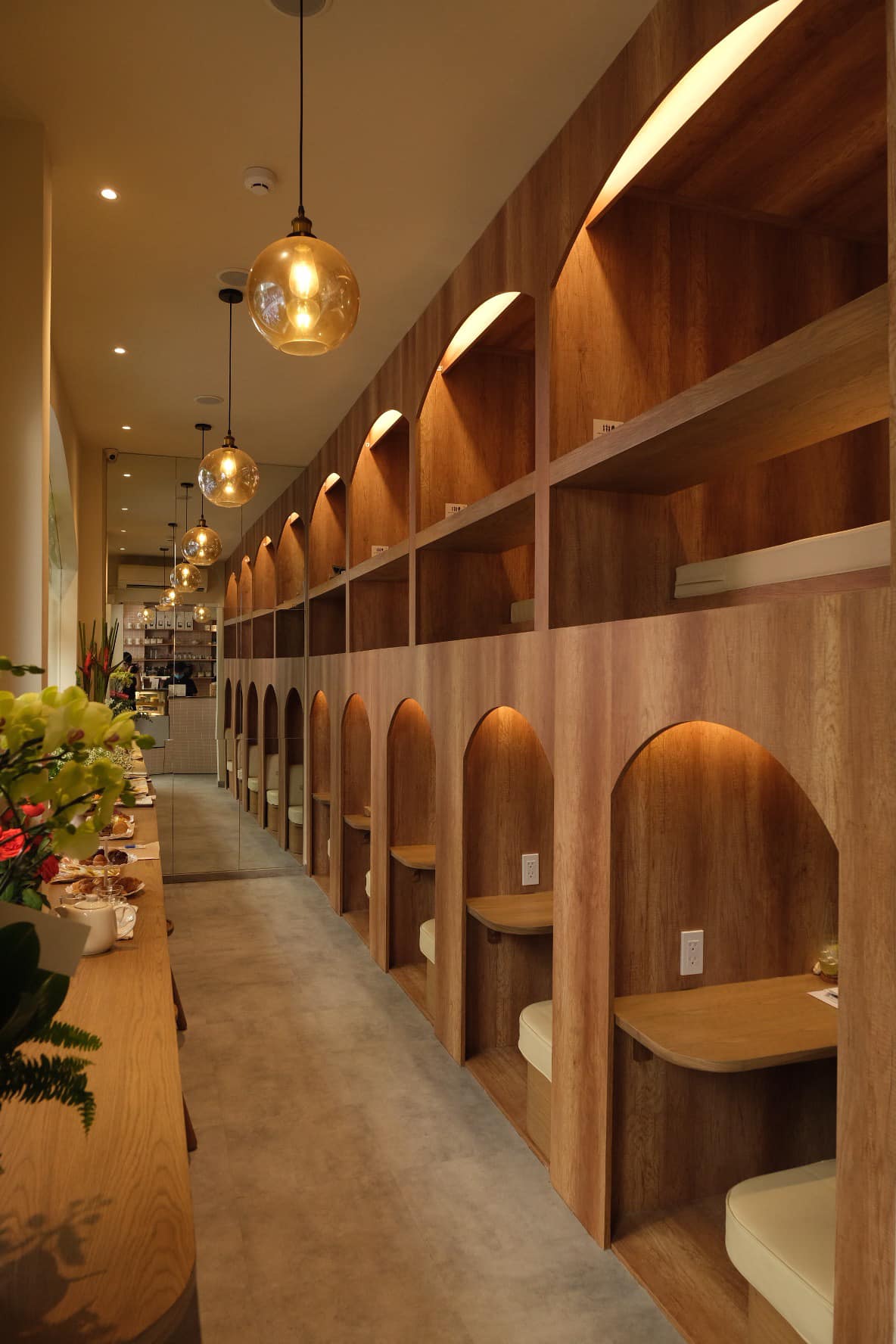 Cafe Sleepbox đính kèm thêm các dịch vụ đi kèm như đồ uống, đồ ăn, ....