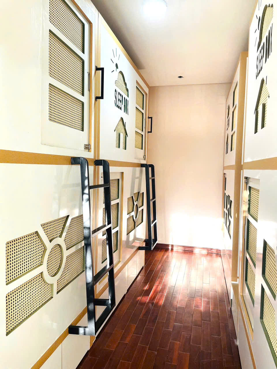 Sleepbox Là Gì? Ưu Nhược Điểm Của Loại Hình Lưu Trú Này Sleepbox Là Gì? Ưu Nhược Điểm Của Loại Hình Lưu Trú Này